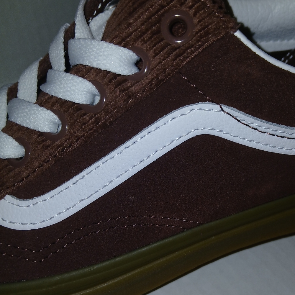 Last Chance! Vans Old Skool Corduroy Sneakers, Brown w/ White Side stripe - Picture 6 of 8